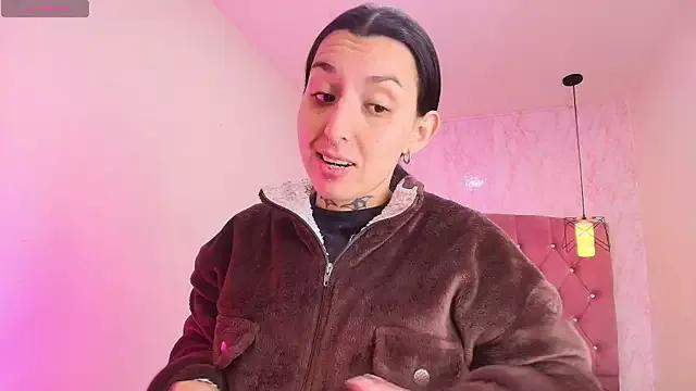 Iris__77 from StripChat is Freechat