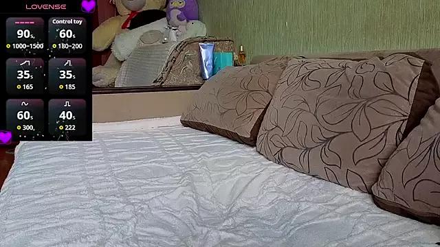 Irishka_bikini from StripChat is Freechat