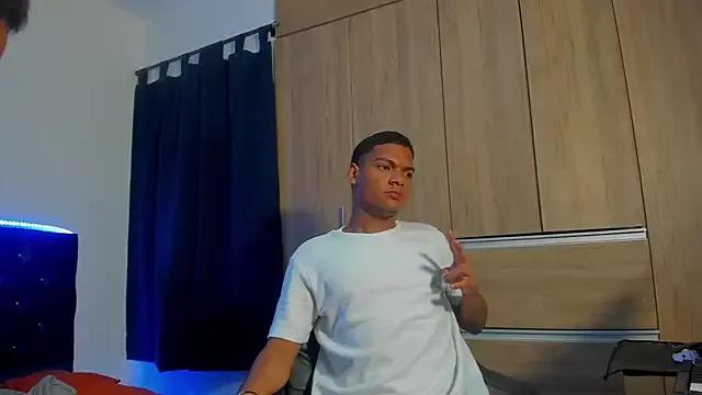 isaac_master77 from StripChat is Freechat