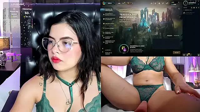 IsabelaBloom from StripChat is Freechat