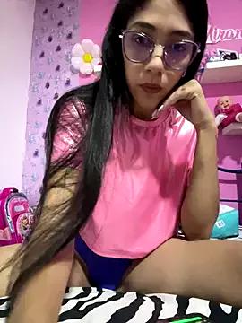 Isabella-2709 from StripChat is Freechat
