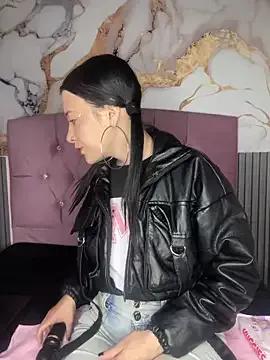 Check-out your craziest wishes with our pick of gaming cams models, featuring big knockers, round tails and tight twats.