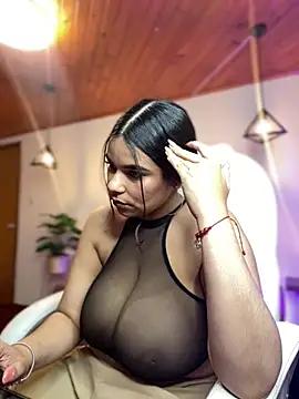 Check-out your craziest wishes with our pick of gaming cams models, featuring big knockers, round tails and tight twats.