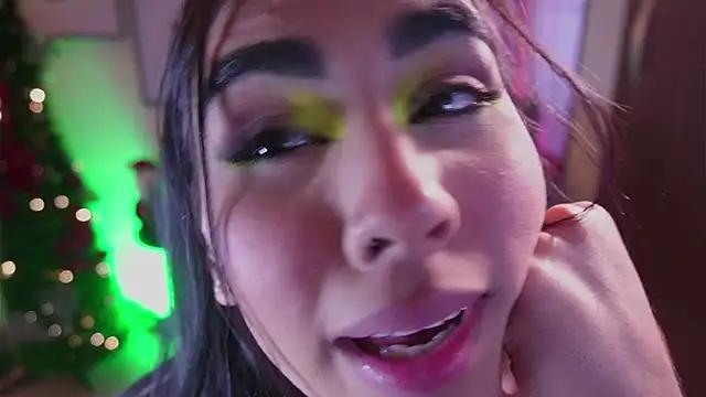 Check-out your craziest wishes with our pick of gaming cams models, featuring big knockers, round tails and tight twats.