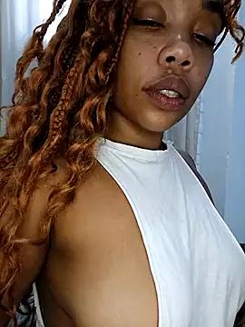isabellehaynes from StripChat is Freechat