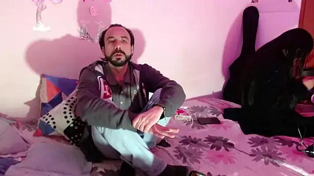Isis_Robert from StripChat is Freechat