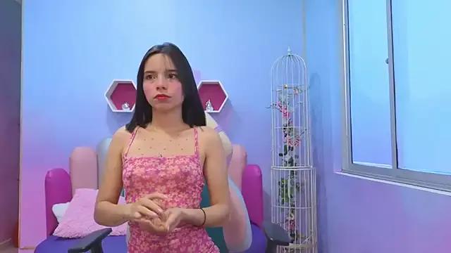 Issa_Skinny_ from StripChat is Freechat