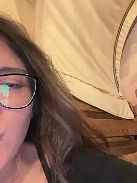 Its_Jade from StripChat is Freechat