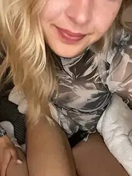 Photos of itsemmmy from StripChat is Freechat