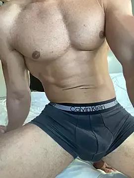 ItsYourHotPapi from StripChat is Freechat