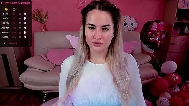 Check-out your craziest wishes with our pick of gaming cams models, featuring big knockers, round tails and tight twats.