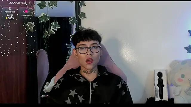 jacks_hotter from StripChat is Freechat