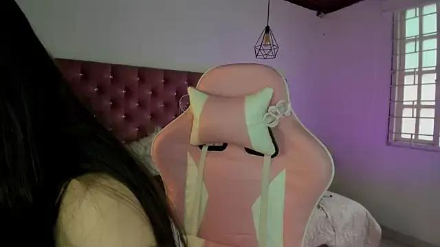 Jade_rey_ from StripChat is Freechat