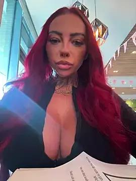 Jamie_Jones_ from StripChat is Freechat
