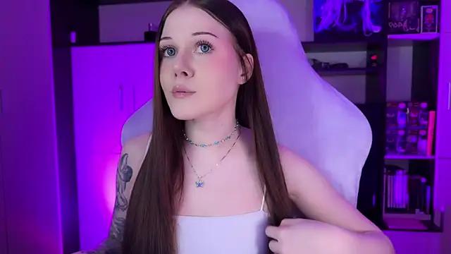 Check-out your craziest wishes with our pick of gaming cams models, featuring big knockers, round tails and tight twats.