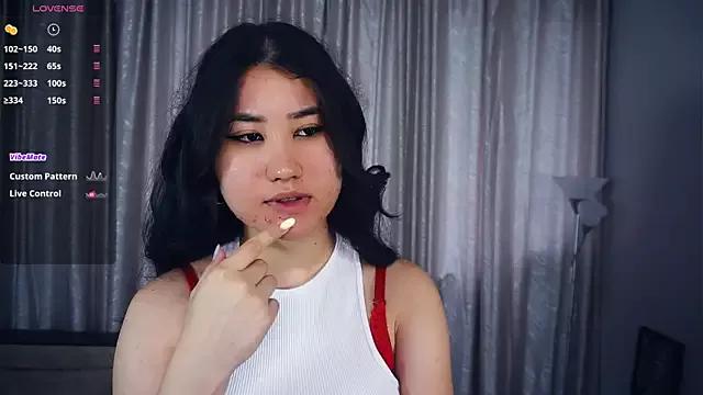 JeanePrus from StripChat is Freechat