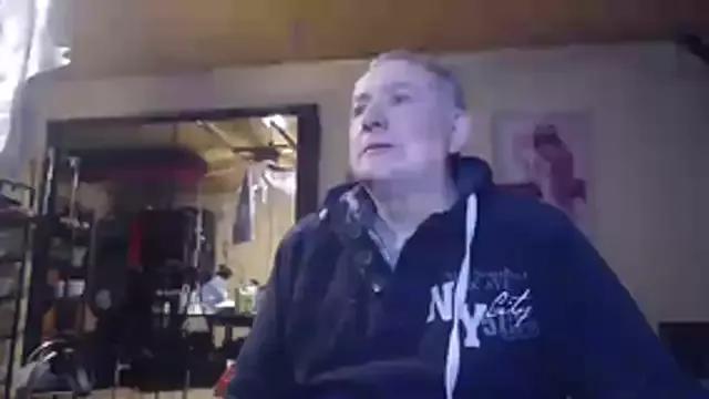 jeanlulu from StripChat is Freechat