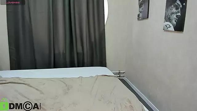 Jennie_Hunter from StripChat is Freechat