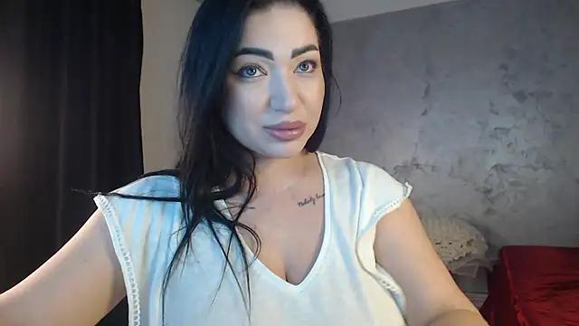 Check-out your craziest wishes with our pick of gaming cams models, featuring big knockers, round tails and tight twats.