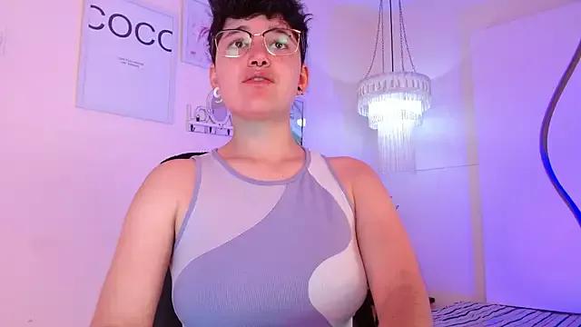 jeroharper from StripChat is Freechat