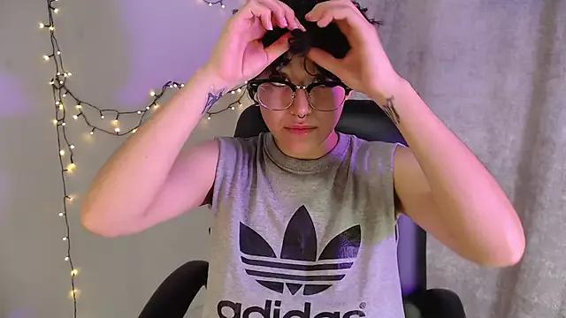 jeroharper from StripChat is Freechat