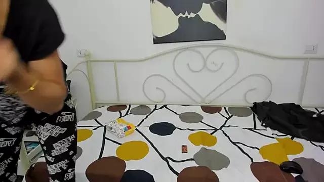 Check-out your craziest wishes with our pick of gaming cams models, featuring big knockers, round tails and tight twats.