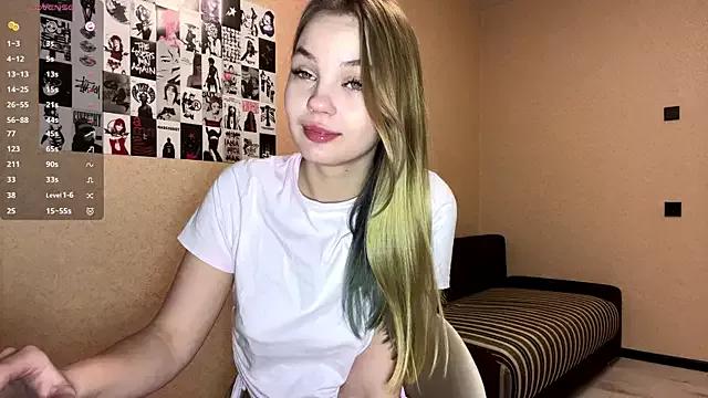 Check-out your craziest wishes with our pick of gaming cams models, featuring big knockers, round tails and tight twats.