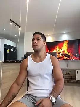 JJ_Shelby from StripChat is Freechat