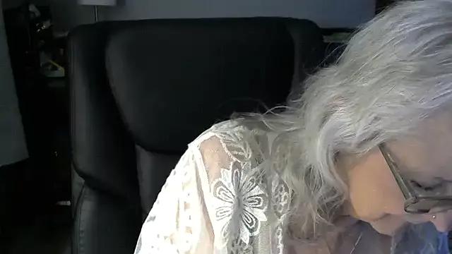 JoleneDelacroix from StripChat is Freechat