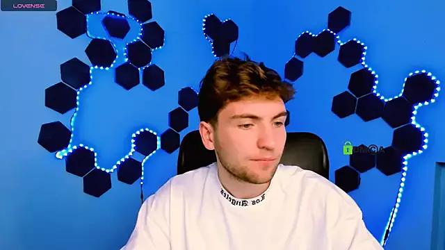 joseph_bear_ from StripChat is Freechat