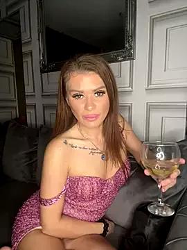Check-out your craziest wishes with our pick of gaming cams models, featuring big knockers, round tails and tight twats.