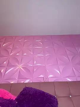 Juanita-Diaz from StripChat is Freechat