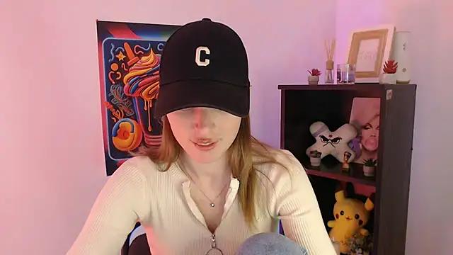 JuiceLips_ from StripChat is Freechat