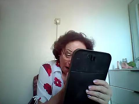Julia54391 from StripChat is Freechat