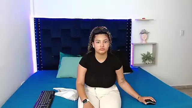 Julia_Boobs from StripChat is Freechat