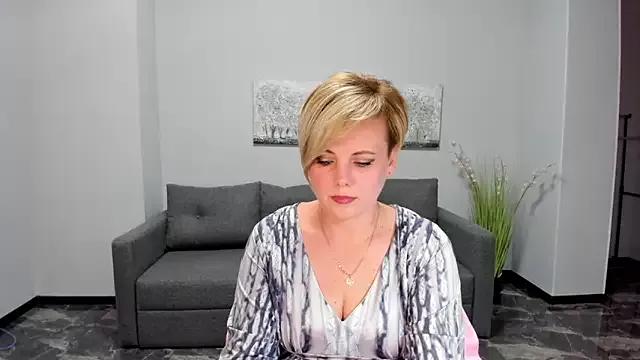Julia_Wilsone from StripChat is Freechat