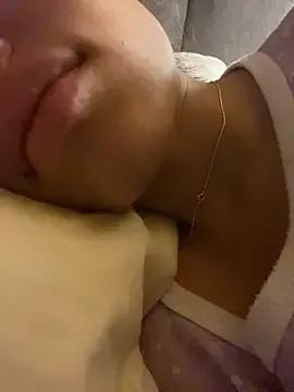 juliana-mancini from StripChat is Freechat