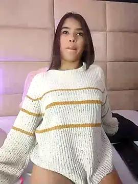 JulianaaHerrera from StripChat is Freechat