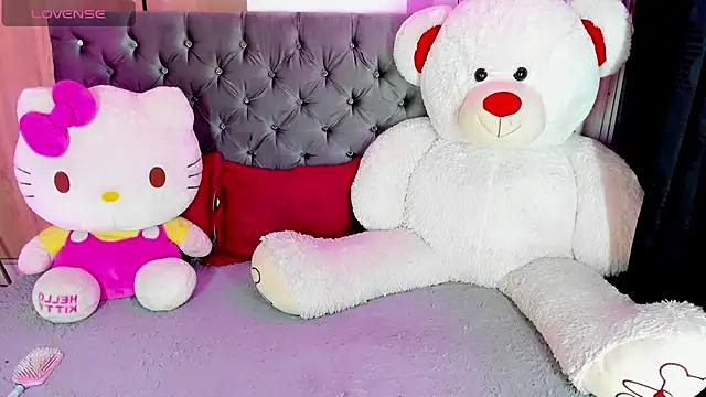 Julie_Lovelyx1 from StripChat is Freechat