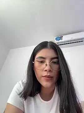 Julietalcl from StripChat is Freechat