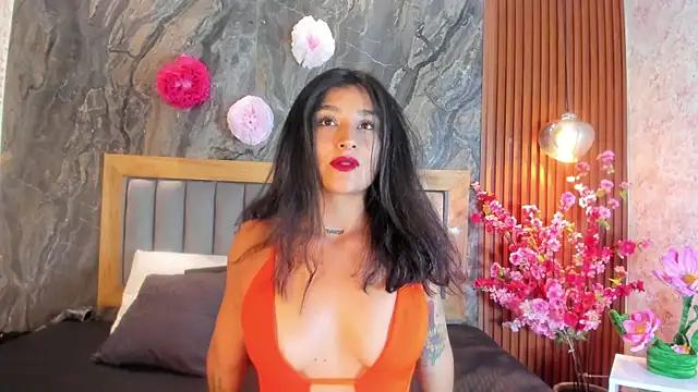 Check-out your craziest wishes with our pick of gaming cams models, featuring big knockers, round tails and tight twats.