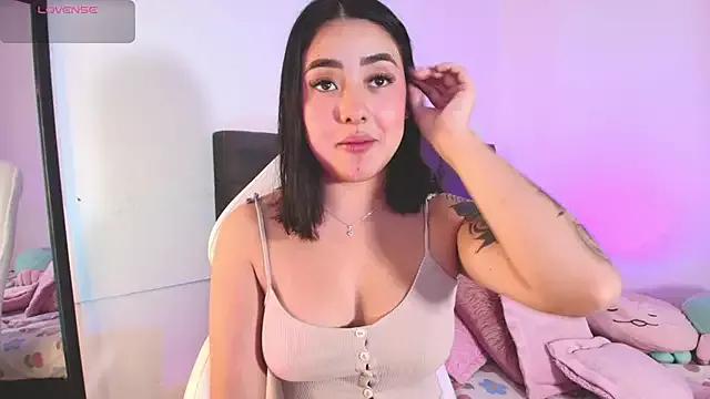 justonecute from StripChat is Freechat