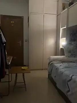 Kamaleonix from StripChat is Freechat