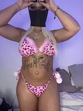 Check-out your craziest wishes with our pick of gaming cams models, featuring big knockers, round tails and tight twats.