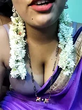 Photos of KannadaTamilSexyCouples from StripChat is Private