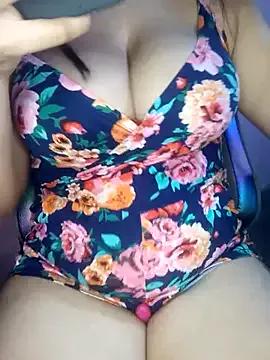 kanyat_ from StripChat is Freechat