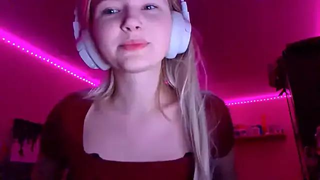 KarinRobertson from StripChat is Freechat