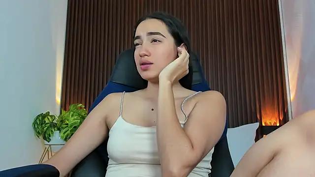 Check-out your craziest wishes with our pick of gaming cams models, featuring big knockers, round tails and tight twats.
