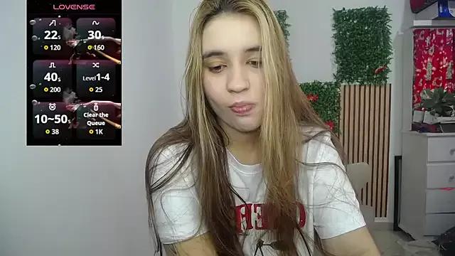 Check-out your craziest wishes with our pick of gaming cams models, featuring big knockers, round tails and tight twats.