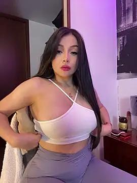 Check-out your craziest wishes with our pick of gaming cams models, featuring big knockers, round tails and tight twats.